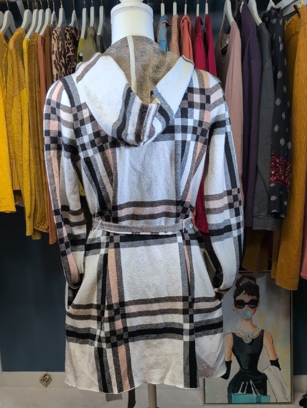 Christian Siriano Hooded Plaid Robe Cardigan in White, Black & Taupe - Picture 2 of 2
